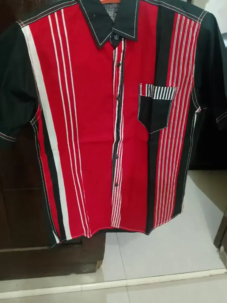 Kemeja tangan pendek