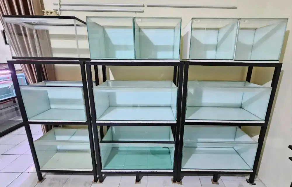 Aquarium plus Rak Full Set