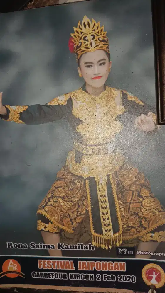 Kostum jaipong lengkap