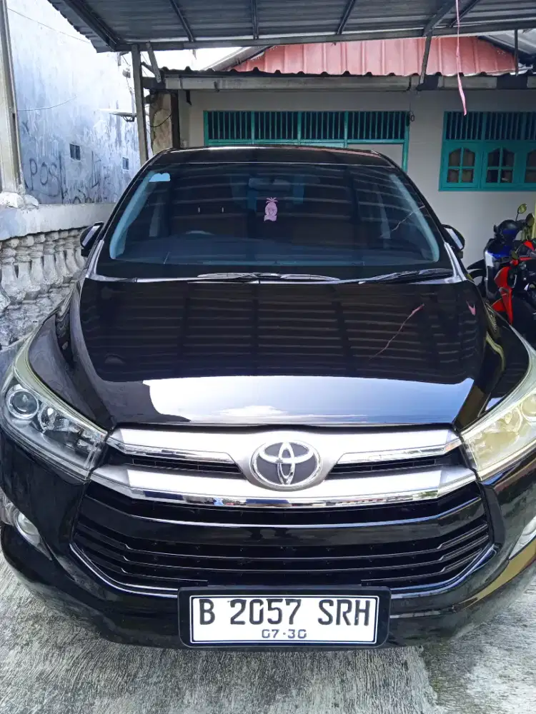 Dijual mobil Innova tahun 2020