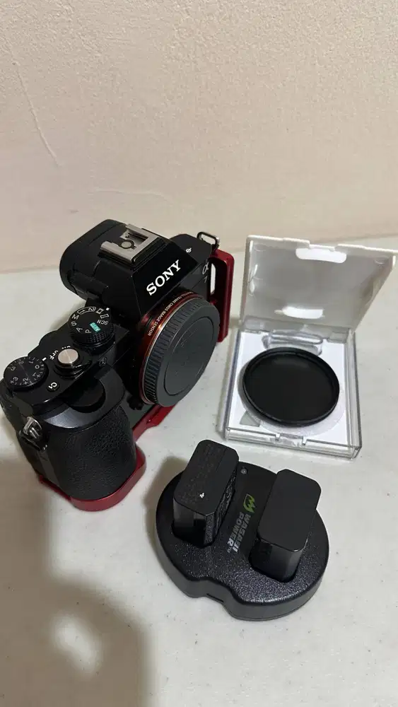 Kamera Sony A7 + Lens kit 2870 kelengkapannya