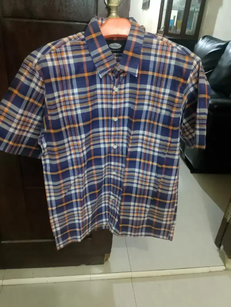 Kemeja salur katun