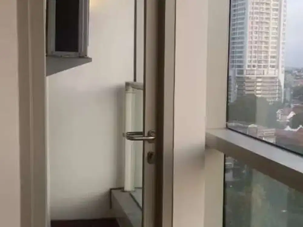 DIJUAL APARTEMEN PRAXIS LANTAI 8 KOSONGAN