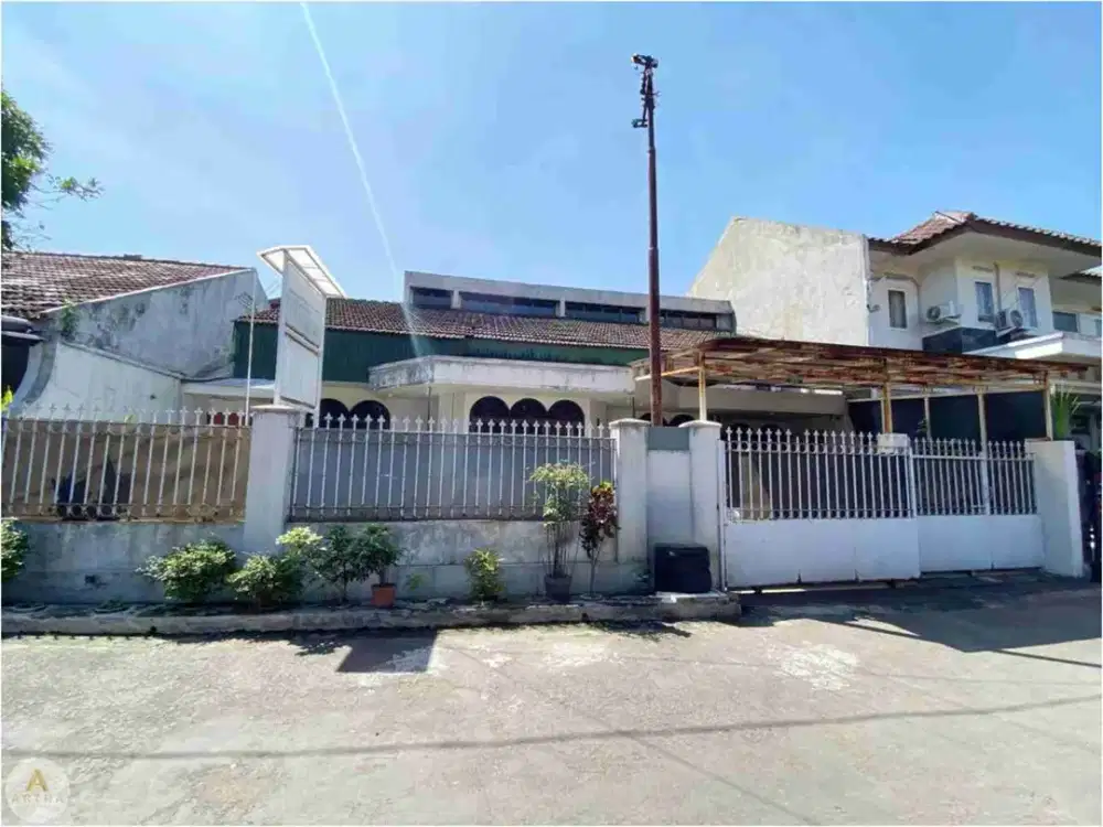 Dijual Rumah Luas Suryalaya Bandung.