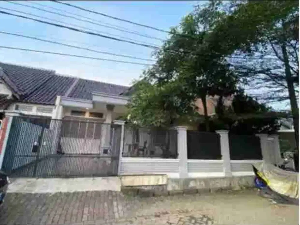 Rumah Luas Harga Murah di Villa Melati Mas
