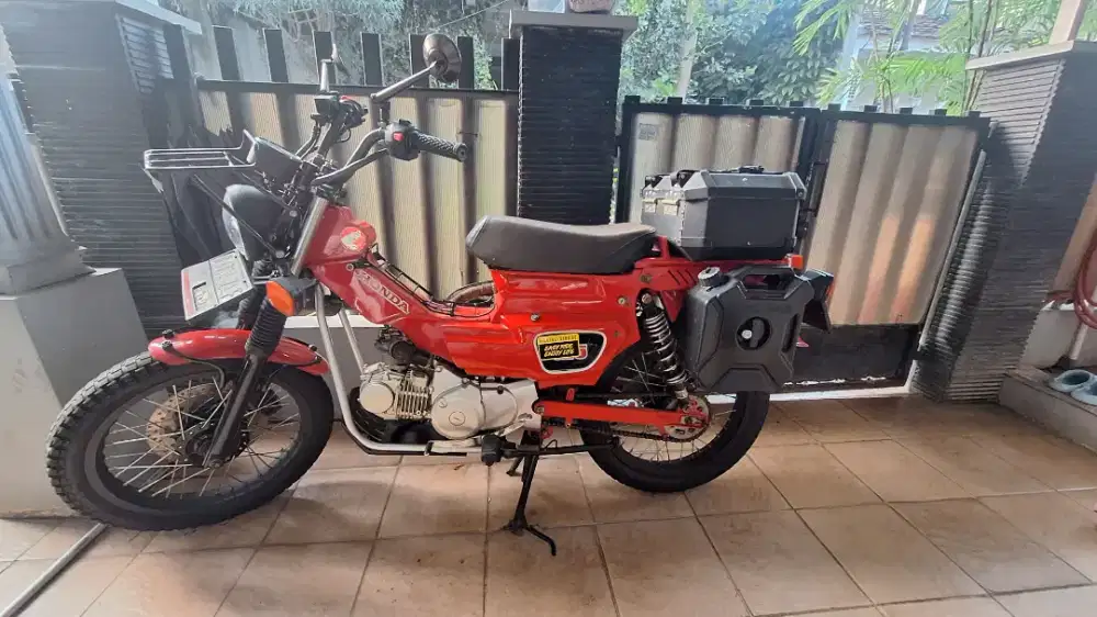 Honda Karisma 125 Custom CT 125 – Gaya Retro, Siap Petualang!