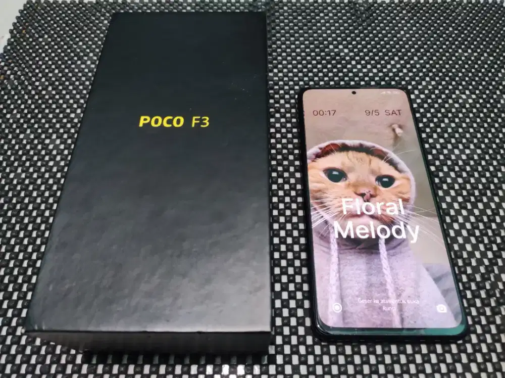 Dijual Poco F3  6/128