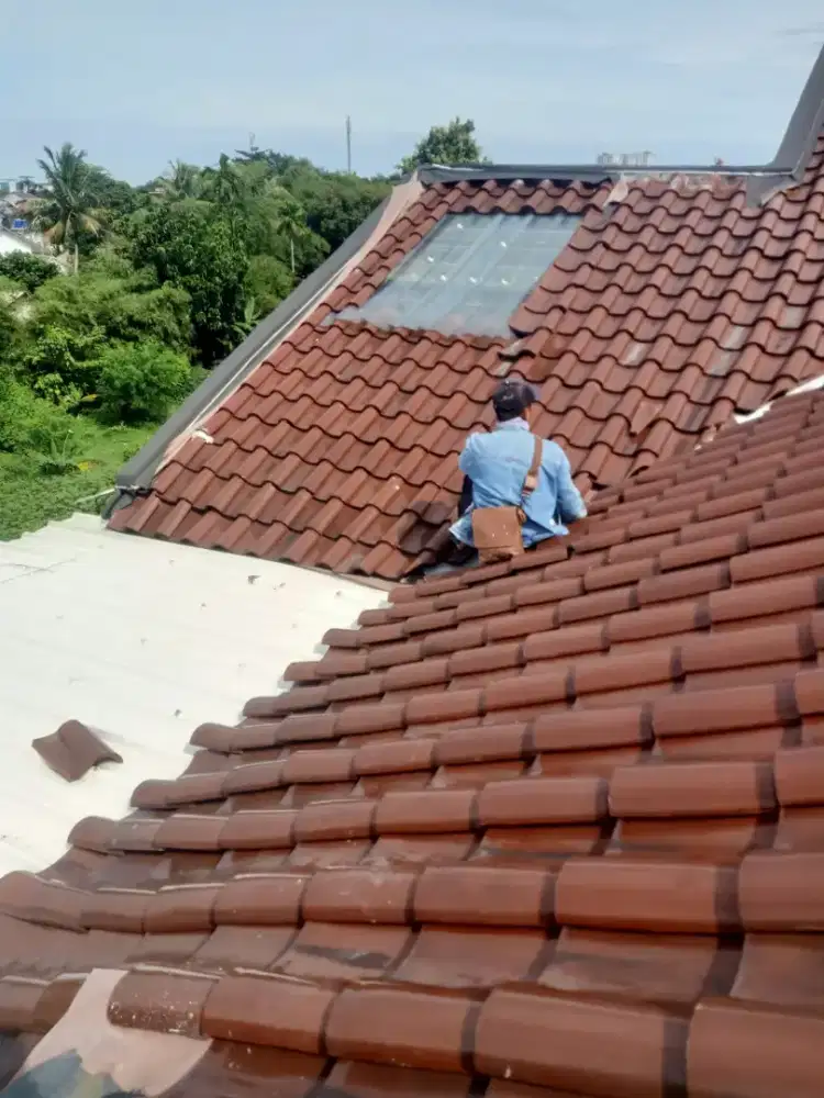 Tukang atap bocor ganti atap renopasi