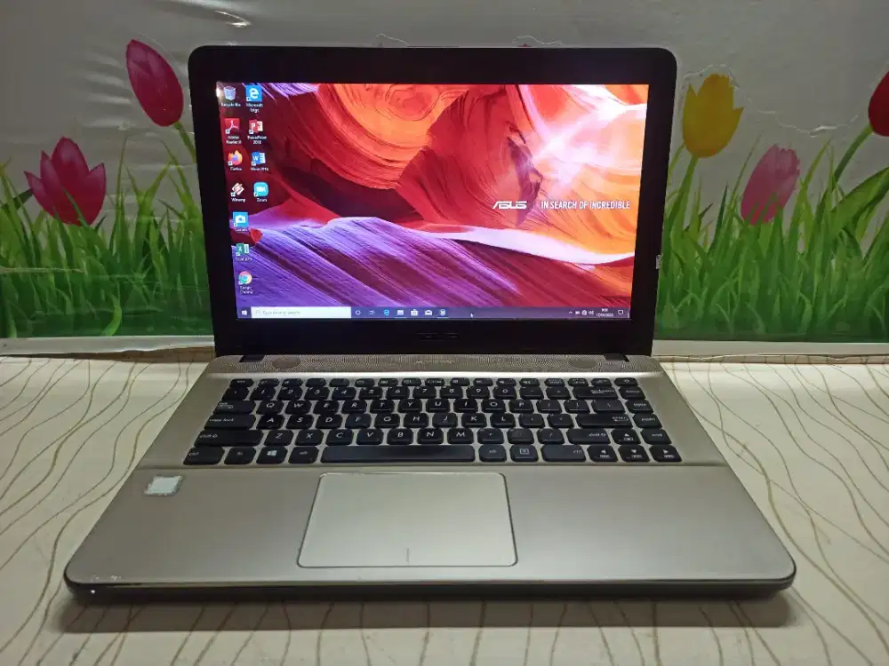 Laptop karyawan /sekolah.. Asus Vivobook 14 X441UAR i3 Gen7 /8GB/500GB