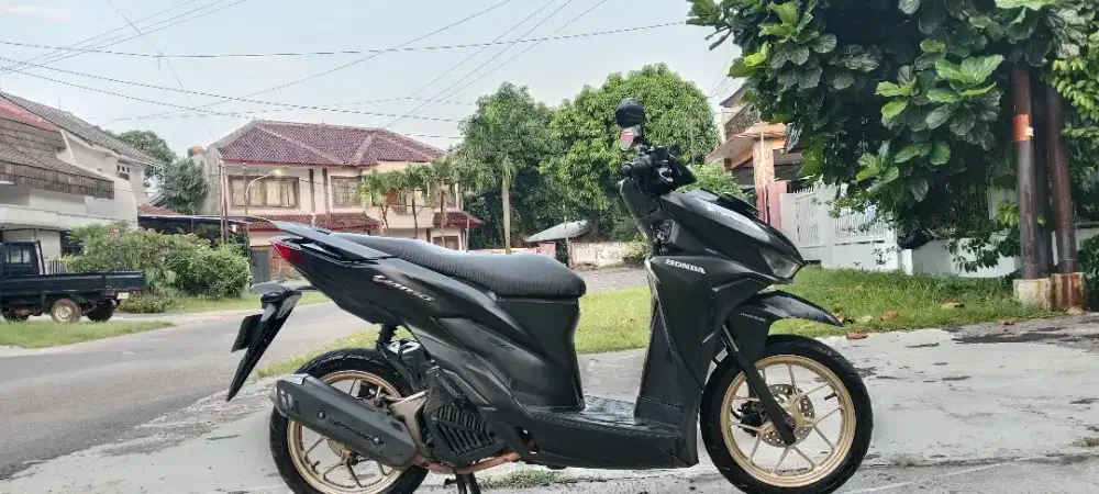 Jual vario 125 cbs iss 2022