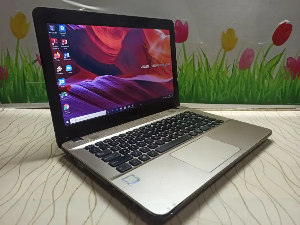 Laptop sekolah /karyawan.. Asus Vivobook 14 X441UAR i3 Gen7/8GB /500GB