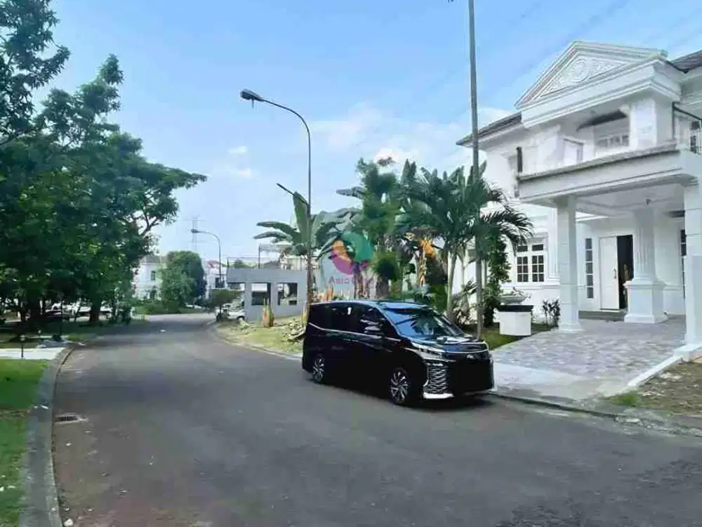Disewakan rumah mewah luas dan rapi di legenda wisata