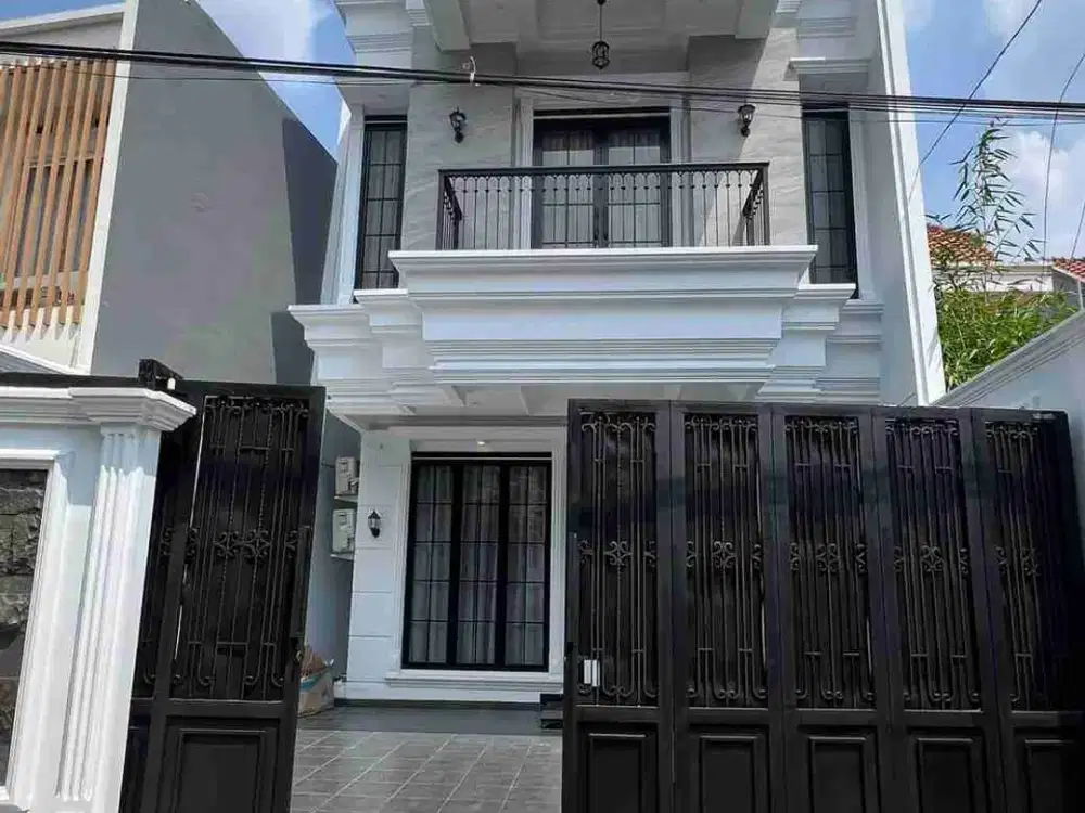 rumah mewah siap huni di Pejaten Raya pasar Minggu Jaksel