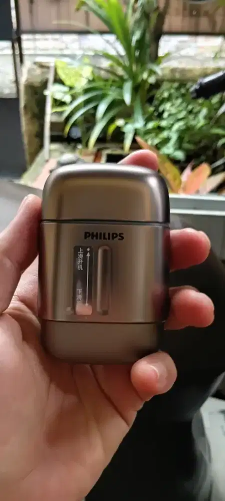 Phillips 700 Series Portable Shaver RQ903/06