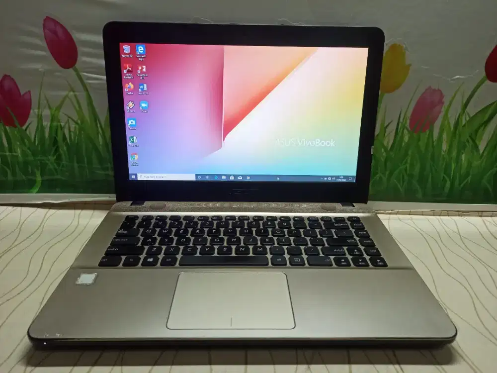 Laptop pegawai /sekolah.. Asus Vivobook 14 X441UAR i3 Gen7/8GB/500GB