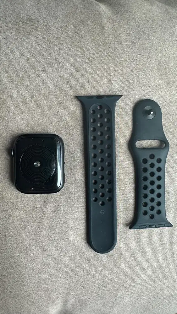 Dijual Apple Watch SE Nike Edition Preloved