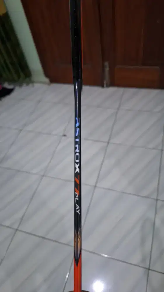 Yonex astrox 77play+ Li-Ning axforce canon 5U