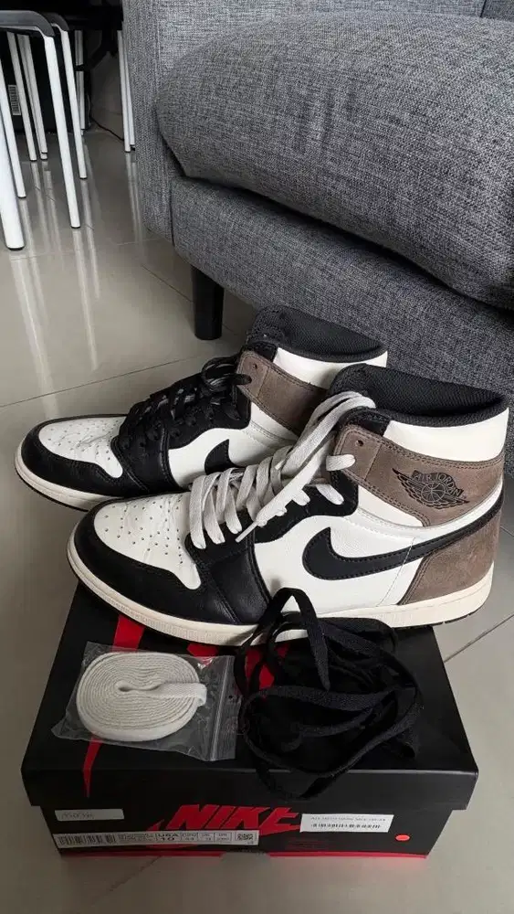 Dijual Air Jordan 1 Retro High OG Dark Mocha Preloved