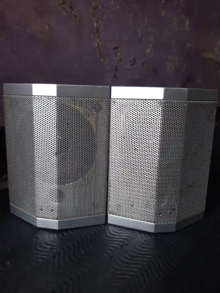 Speaker satelit home theater untuk vokal bioscop rumahan barang berat
