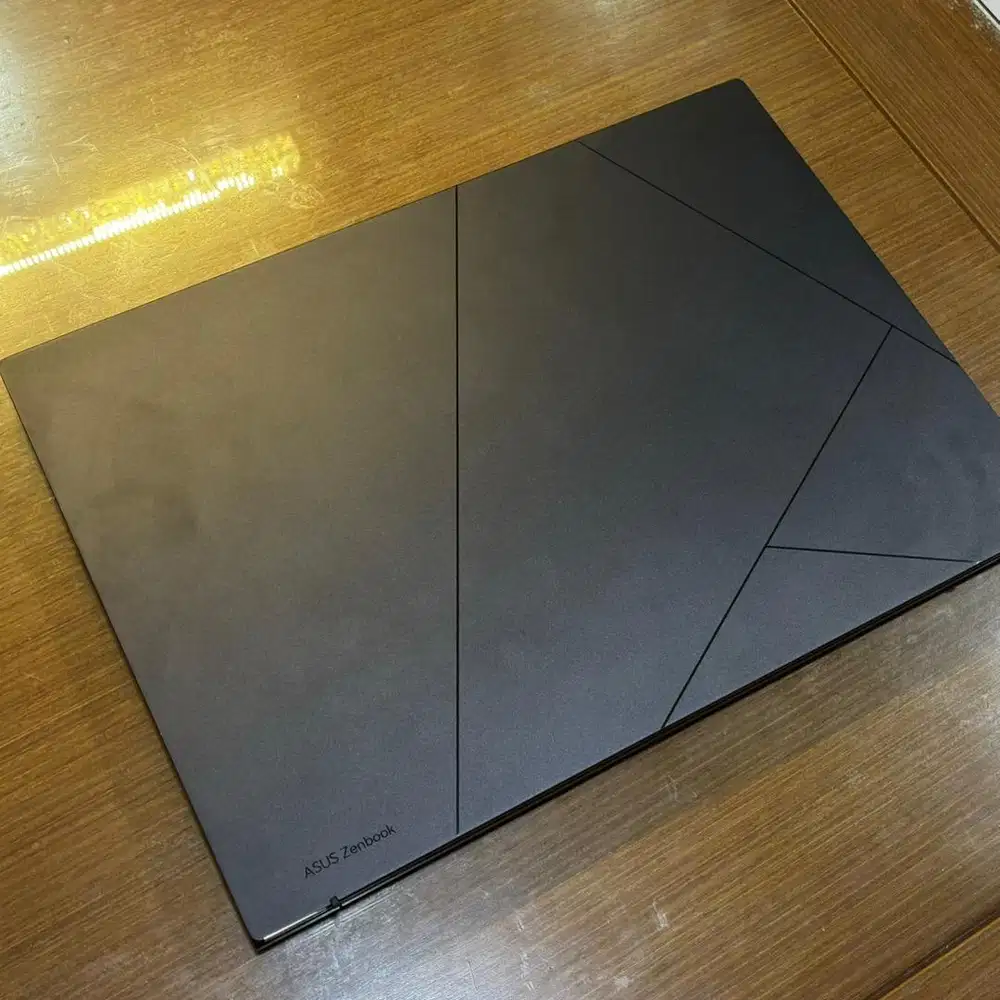 Asus ZenBook 14 OLED | Ryzen 7 8840HS | 16/512GB | Touchscreen