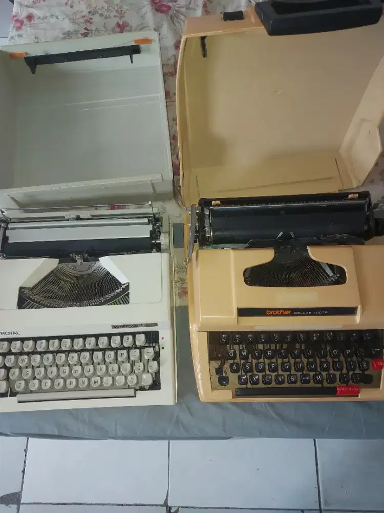 Mesin tik vintage