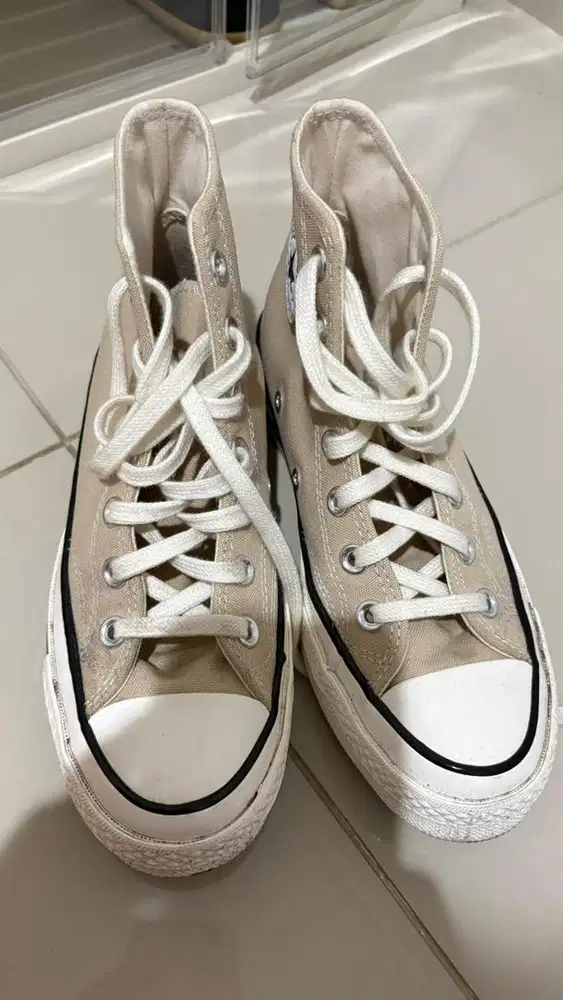 Sepatu converse chuck taylor