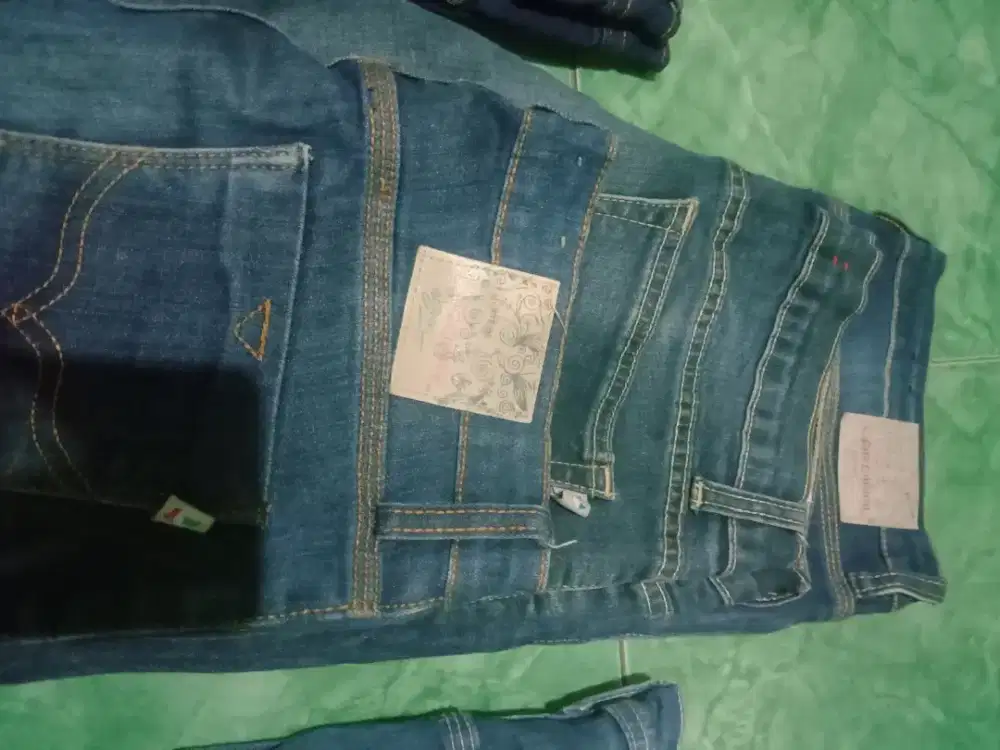 Celana Jeans Second
