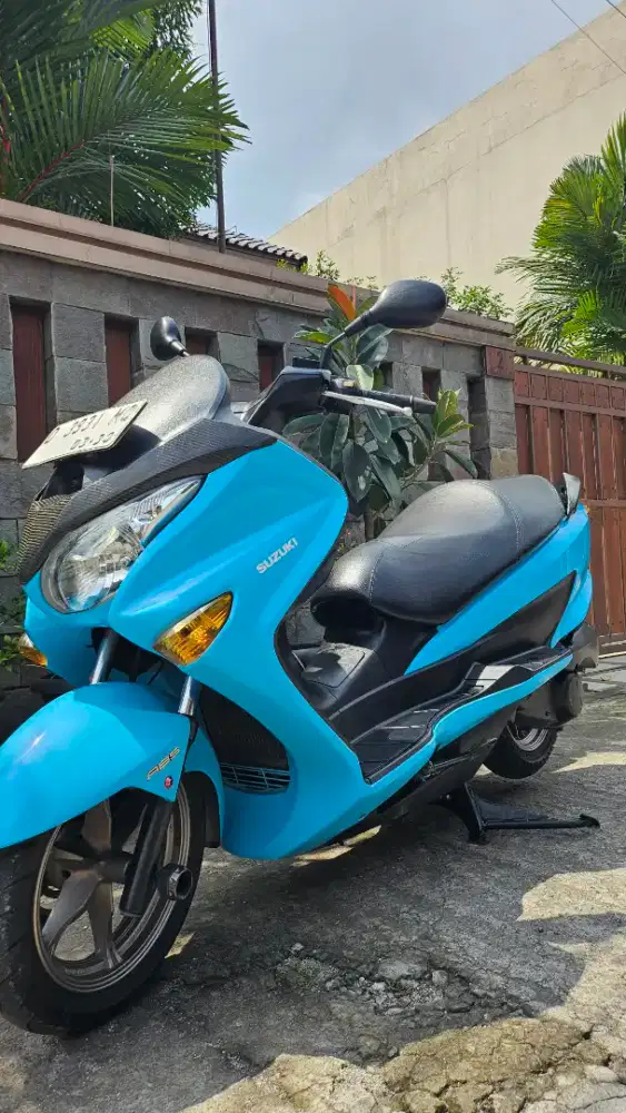 Burgman 200cc 2014 kmplt isi plat D faktur