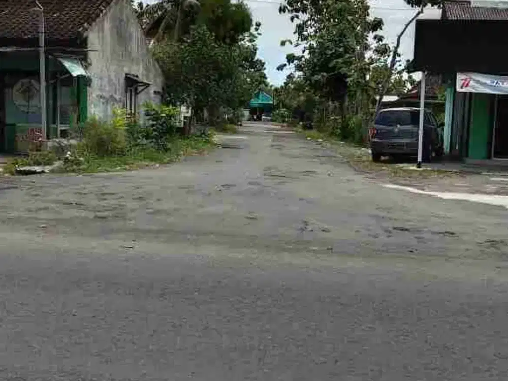 TANAH STRATEGIS DIDEKAT JL UTAMA DAN BUNDERAN SIYONO WONOSARI YOGYAKARTA