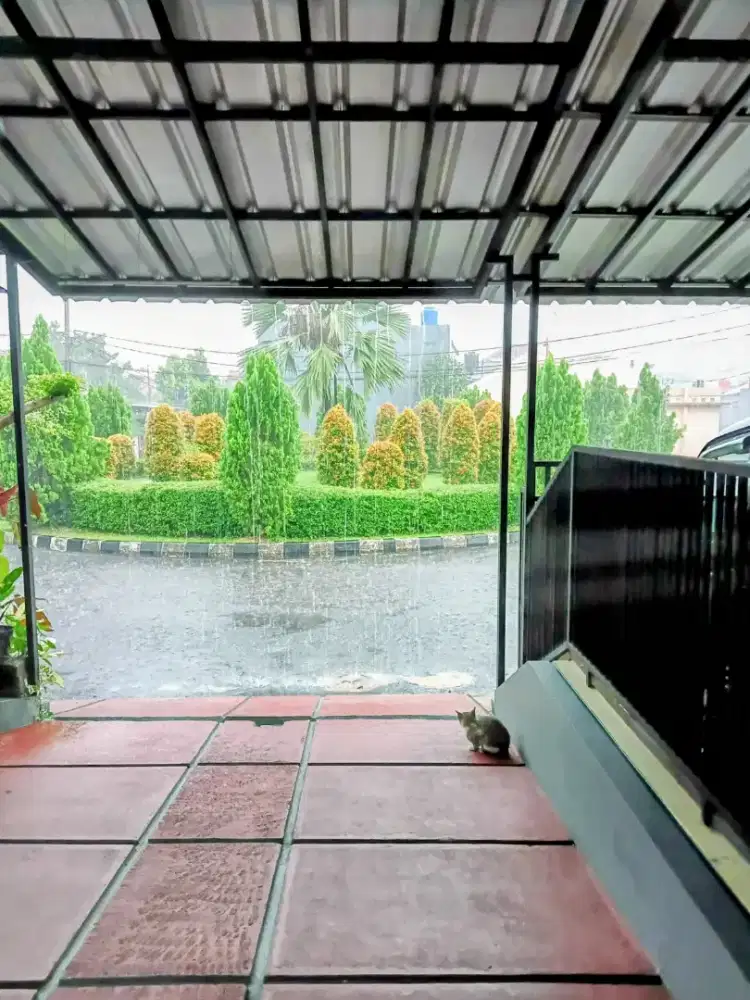 Hunian bebas banjir, rapi bersih asri depan boulevard di kota Depok