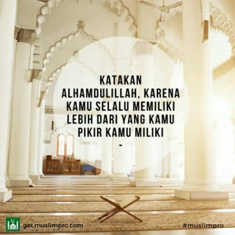Dibutuhkan Tenaga Perempuan BerHijab maks usia 22th utk Kios FnB