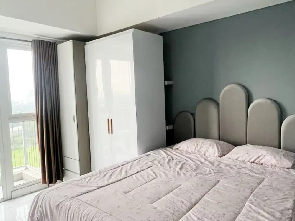 DIJUAL Apartemen Casa de Parco Lt 15  Studio semi furnished