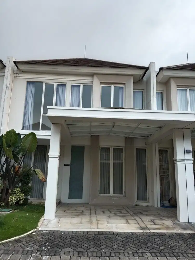 DIJUAL SUPER MURAH RUMAH SEMI FURNISHED SOUTH VICTORIA GRAND PAKUWON!