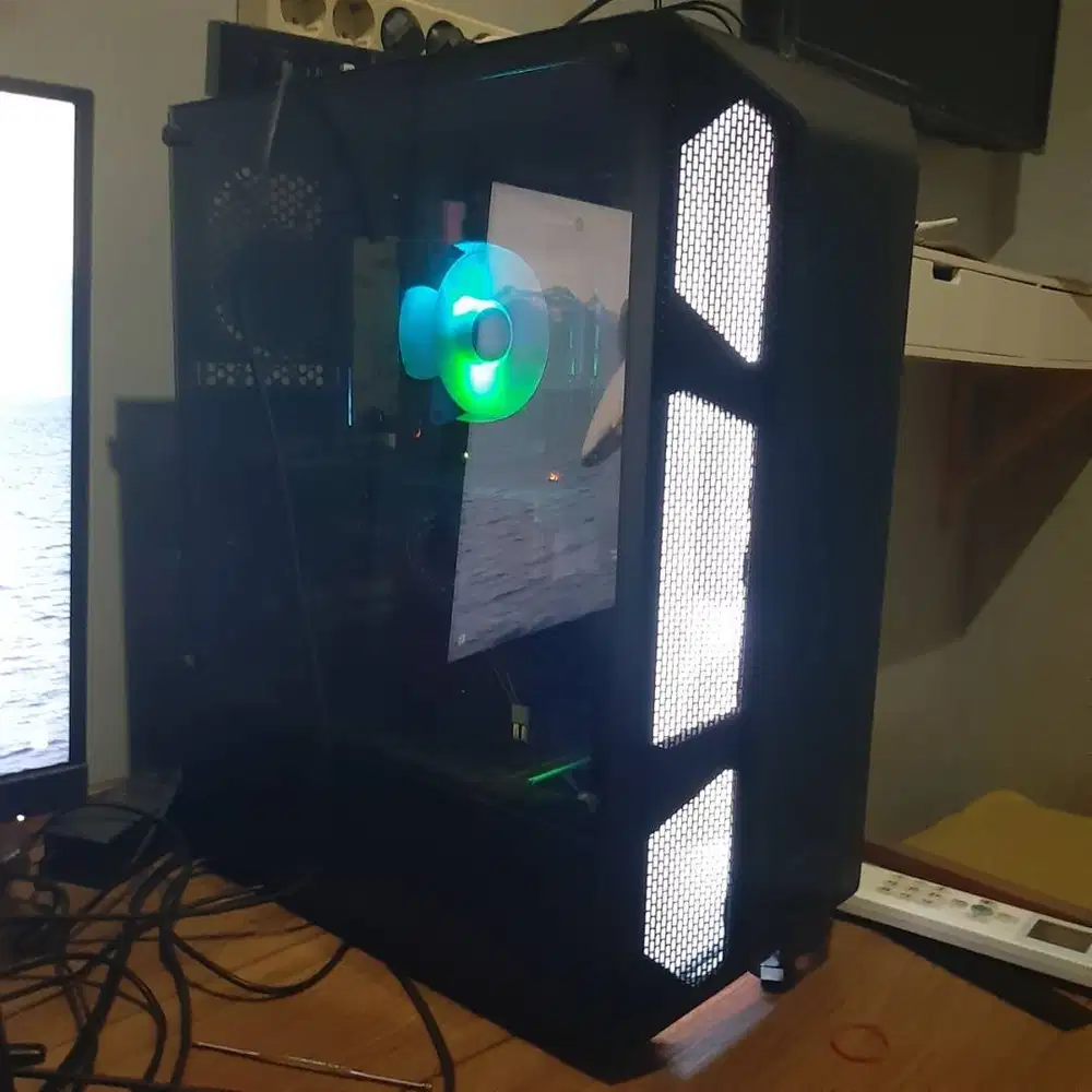 PC Gaming Ryzen 5 4600 VGA 1660 Super RAM 16 GB