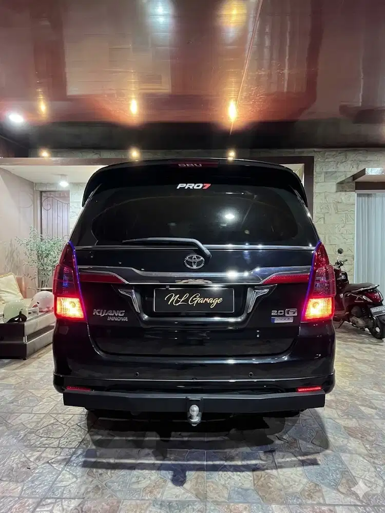 Toyota Kijang Innova 2012 Bensin