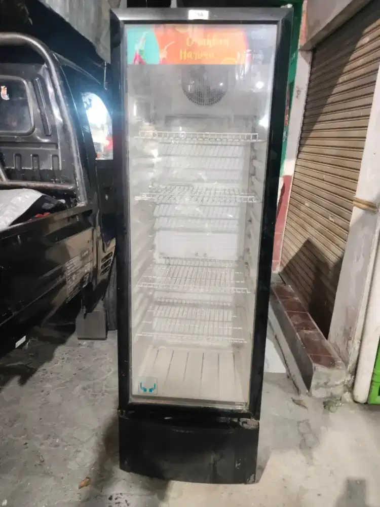 Showcase RSA jumbo kondisi normal dingin siap pakai