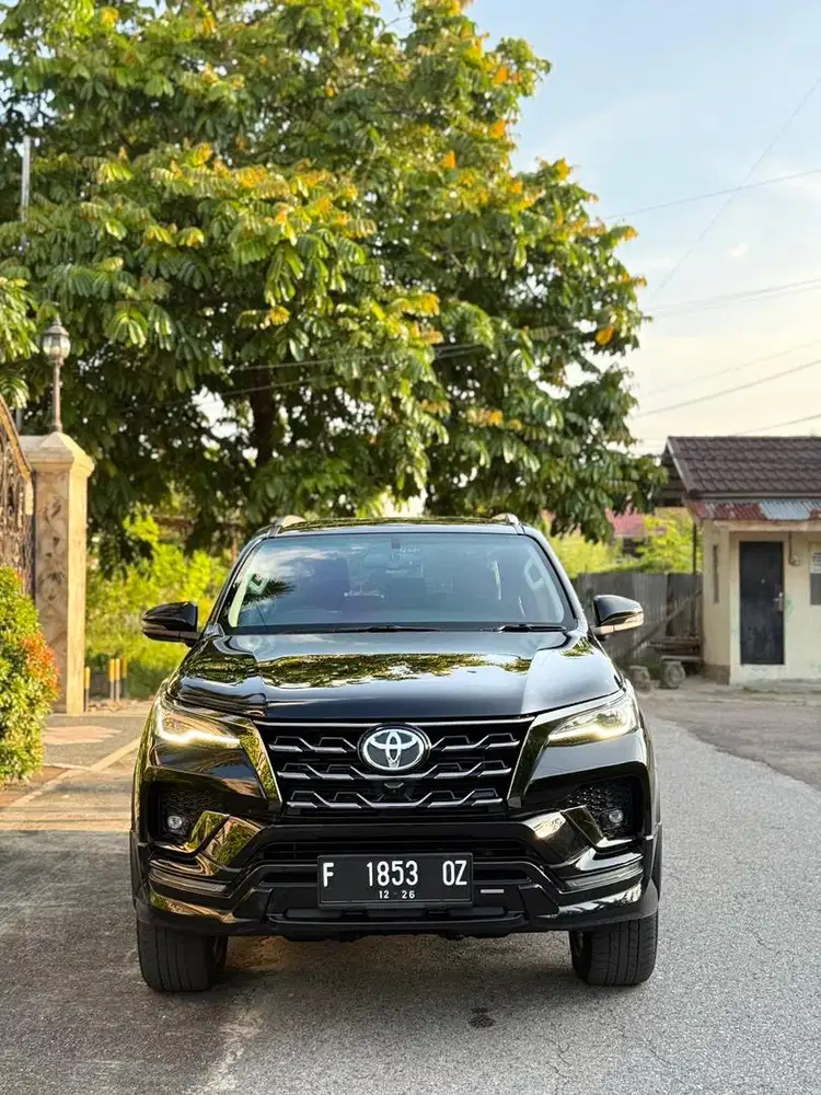 Toyota Fortuner Gr 2.4 2021 Km 23 Ribu