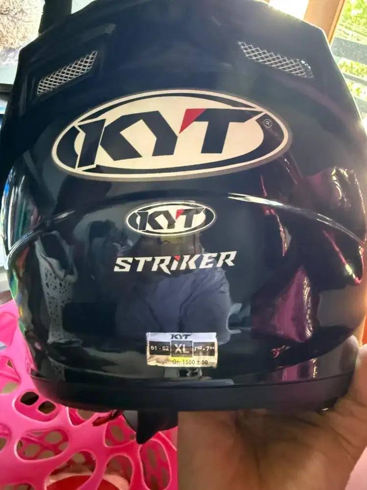 Helm KYT Striker