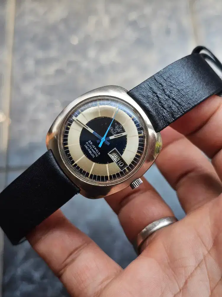 Watex Vintage Autometic 25 jewels Incabloc -- rare UFO