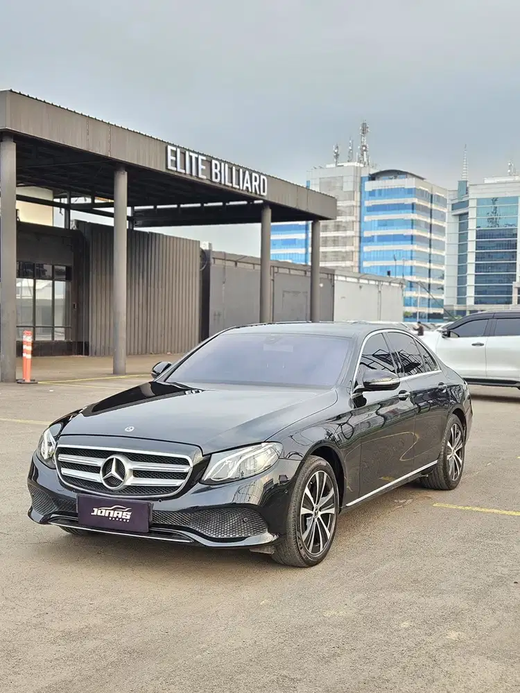 Mercedes-Benz E200 2019 Bensin