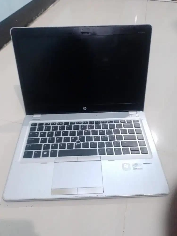 Laptop hp folio slim ( core i5 ram 7 gb ) siap pakai