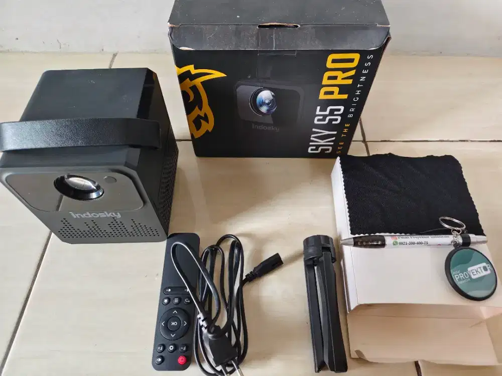 [PRELOVED] Smart Projector Indosky S5 Pro Android - Mulus No Minus