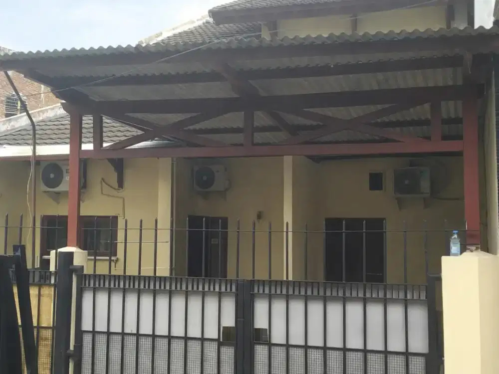 Dijual Rumah di Darmo Indah Timur