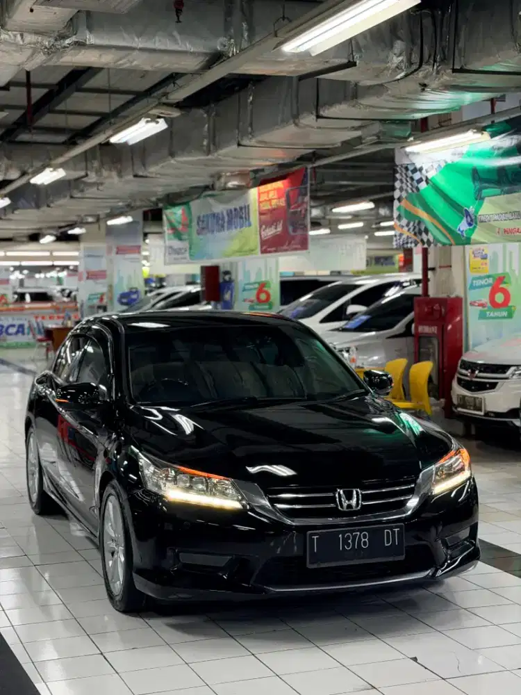 Honda Accord VTI-L 2.4 Facelift 2013 Hitam Matic / AT ISTIMEWA BOSS !!