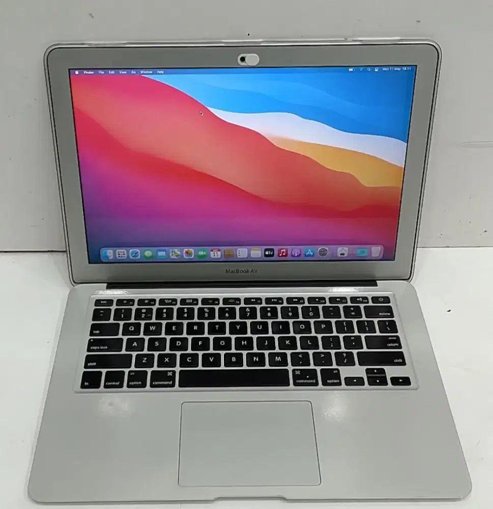 Jual seadanya masih oke Macbook air 2017 core i7 ram 8gb/1Tb Ssd