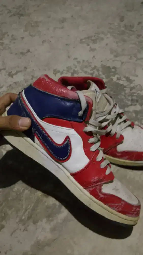 sepatu edisi ga ke pake sama sekali