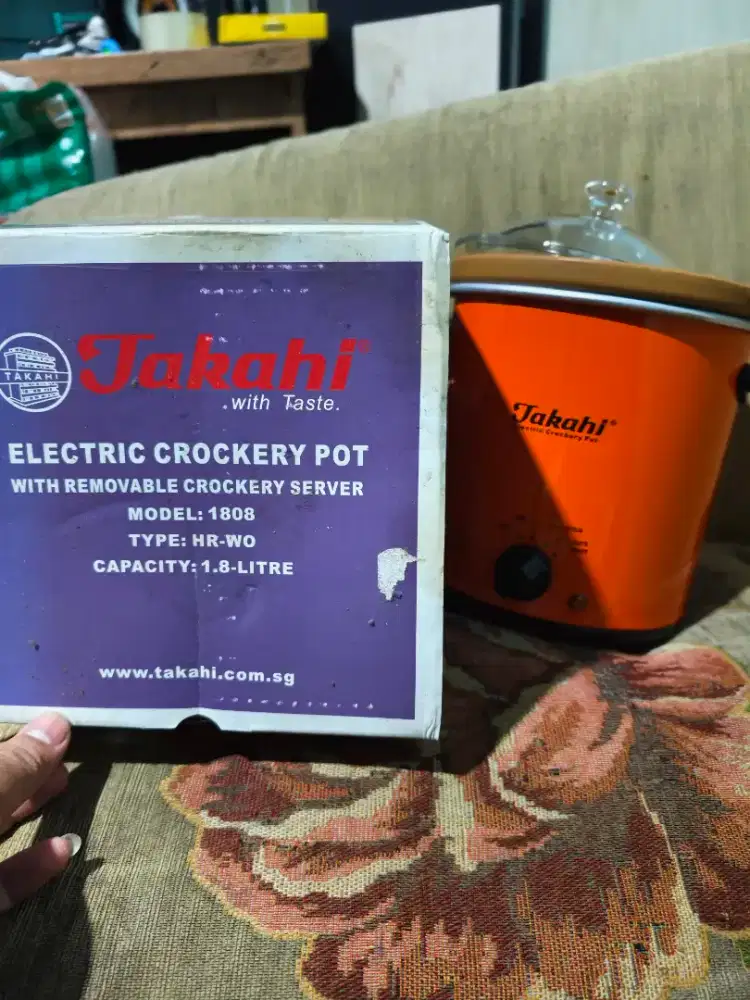 Takahi Electric Crockery Pot 1.8 Liter
