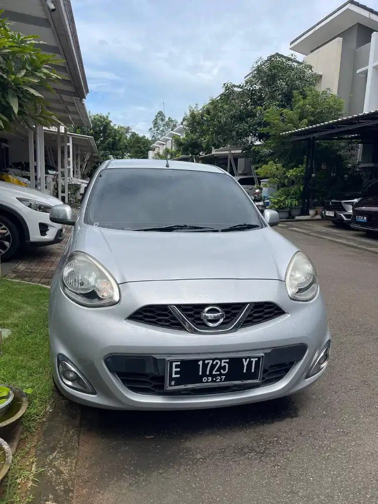 Nissan March Silver Matic Irit Plat Ganjil 2016 di Tangerang
