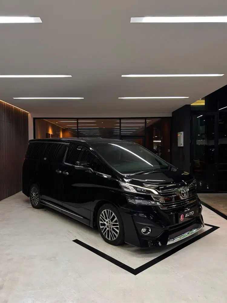 Toyota Vellfire 2.5 G ATPM 2017 Limited Hitam Km24rb B817FAN Nik 2016