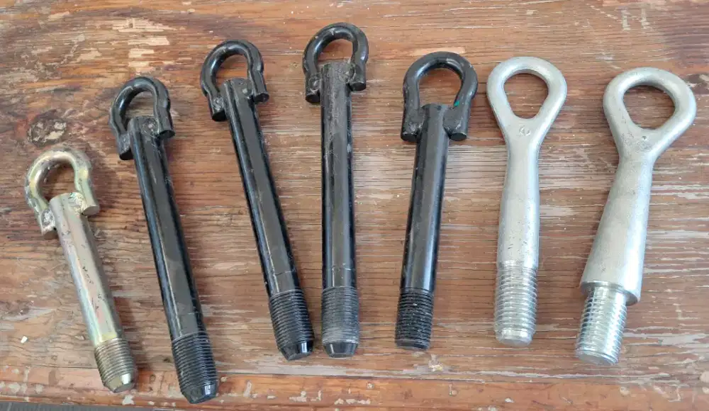 Fs Towing Hook Original bawaan mobil,kondisi baru gress